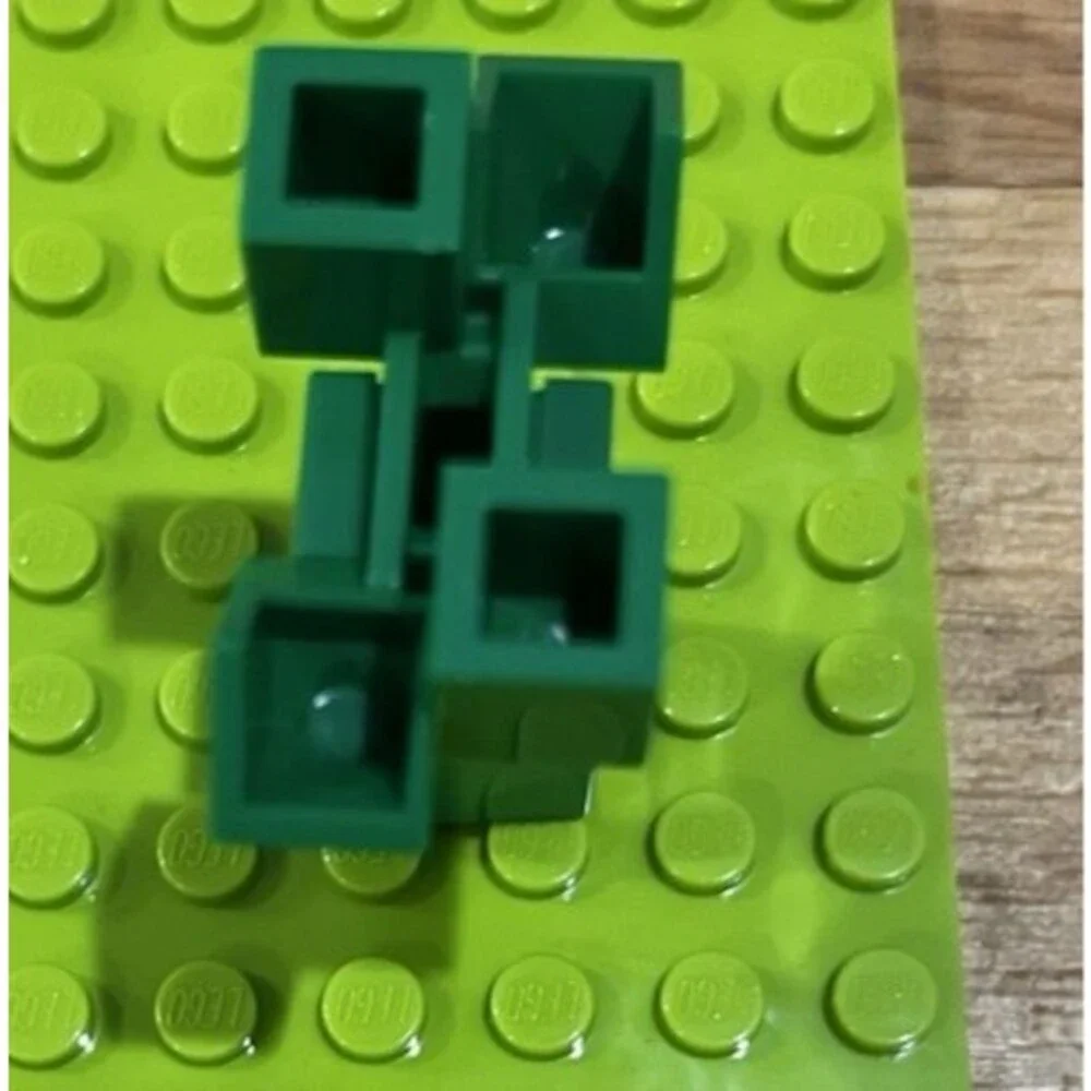 LEGO Minifigure Creeper Minecraft Minifigure min012 Retired Fast Shipping - Picture 7 of 7